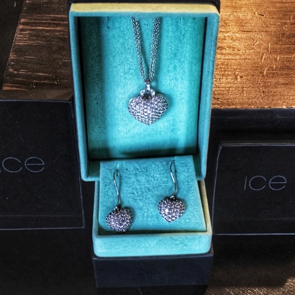 Ice Diamond Triple Chain Necklace & Earrings - Picture 3 of 5
